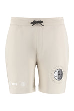 Carica l'immagine nel visualizzatore di Gallery, BOSS x NBA - Shorts in felpa con logo
