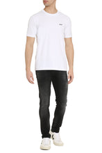 Carica l'immagine nel visualizzatore di Gallery, T-shirt girocollo in cotone
