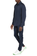 Carica l'immagine nel visualizzatore di Gallery, Camicia in tessuto stretch
