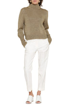 Carica l'immagine nel visualizzatore di Gallery, Pullover in maglia lurex
