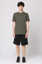 Carica l'immagine nel visualizzatore di Gallery, T-shirt girocollo in cotone
