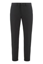 Carica l'immagine nel visualizzatore di Gallery, Pantaloni slim fit
