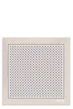 Carica l'immagine nel visualizzatore di Gallery, Pochette in seta con stampa e logo
