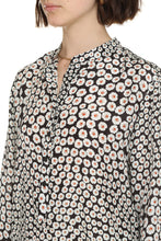 Carica l'immagine nel visualizzatore di Gallery, Camicia in seta stampata
