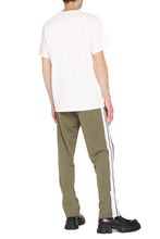 Carica l'immagine nel visualizzatore di Gallery, T-shirt in cotone con stampa
