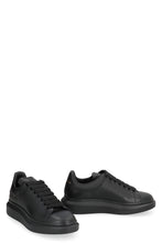 Carica l'immagine nel visualizzatore di Gallery, Sneakers oversize in pelle
