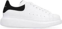 Carica l'immagine nel visualizzatore di Gallery, Sneakers oversize in pelle
