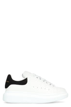 Carica l'immagine nel visualizzatore di Gallery, Sneakers oversize in pelle

