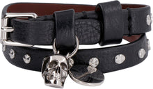 Carica l'immagine nel visualizzatore di Gallery, Bracciale in pelle con medaglione e teschio
