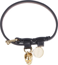 Carica l'immagine nel visualizzatore di Gallery, Bracciale in pelle con medaglione e teschio

