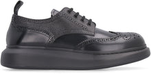 Carica l'immagine nel visualizzatore di Gallery, Scarpe stringate in pelle
