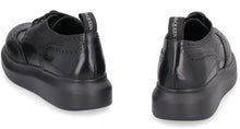 Carica l'immagine nel visualizzatore di Gallery, Scarpe stringate in pelle

