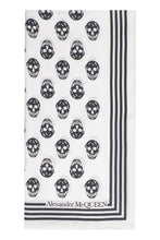 Carica l'immagine nel visualizzatore di Gallery, Foulard in seta stampa Biker Skull
