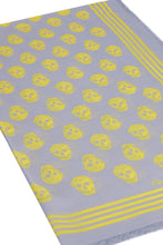 Carica l'immagine nel visualizzatore di Gallery, Foulard con motivo teschi

