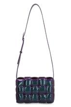 Carica l'immagine nel visualizzatore di Gallery, Borsa a tracolla Padded Cassette
