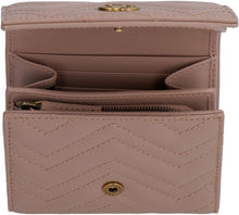 Load image into Gallery viewer, Quilted leather wallet
