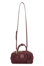 Load image into Gallery viewer, Borsa Arcadie in quilted napa.
