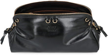 Carica l'immagine nel visualizzatore di Gallery, Pochette Softy in pelle

