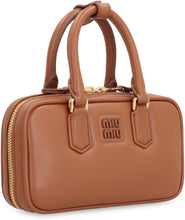 Carica l'immagine nel visualizzatore di Gallery, Mini bag Arcadie in pelle
