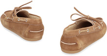 Load image into Gallery viewer, Suede loafers
