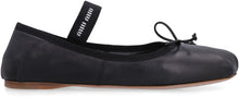 Load image into Gallery viewer, Leather ballet flats with logo
