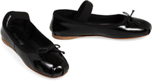 Load image into Gallery viewer, Leather ballet flats
