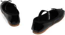 Load image into Gallery viewer, Leather ballet flats
