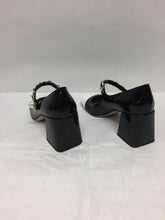 Load image into Gallery viewer, Patent leather pumps

