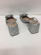 Carica l'immagine nel visualizzatore di Gallery, Décolleté slingback glitterate

