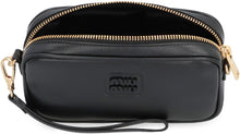Carica l'immagine nel visualizzatore di Gallery, Clutch in pelle
