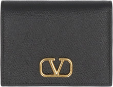 Carica l'immagine nel visualizzatore di Gallery, Valentino Garavani - Portafoglio VLogo Signature in pelle
