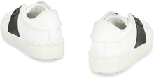 Carica l'immagine nel visualizzatore di Gallery, Valentino Garavani - Sneakers low-top Open in pelle
