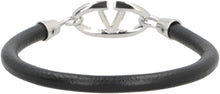 Carica l'immagine nel visualizzatore di Gallery, Valentino Garavani - Bracciale VLogo The Bold Edition
