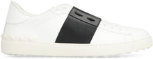 Carica l'immagine nel visualizzatore di Gallery, Valentino Garavani - Sneakers low-top Open in pelle
