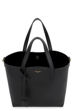 Carica l'immagine nel visualizzatore di Gallery, Toy Bag in pelle
