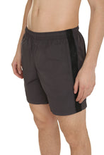 Carica l'immagine nel visualizzatore di Gallery, Shorts da mare in nylon
