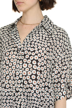 Carica l'immagine nel visualizzatore di Gallery, Camicia in seta stampata
