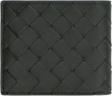 Carica l'immagine nel visualizzatore di Gallery, Portafoglio flap-over in Intrecciato
