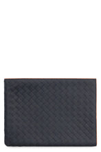 Load image into Gallery viewer, Leather clutch
