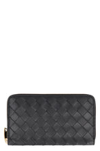 Load image into Gallery viewer, Leather zip-around wallet

