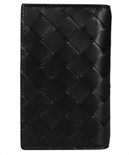Load image into Gallery viewer, Leather Passport holder
