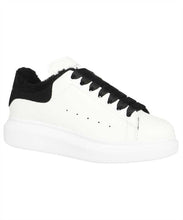 Carica l'immagine nel visualizzatore di Gallery, Sneakers Larry in pelle
