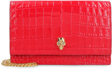 Carica l'immagine nel visualizzatore di Gallery, Clutch in pelle stampa coccodrillo
