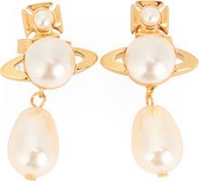 Load image into Gallery viewer, Earrings with decorative pearls
