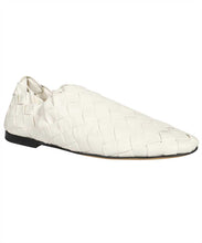 Carica l'immagine nel visualizzatore di Gallery, Slippers in pelle
