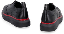 Carica l'immagine nel visualizzatore di Gallery, Brogue stringate in pelle
