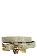 Carica l'immagine nel visualizzatore di Gallery, Bracciale Skull in pelle con targhetta logata
