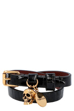 Carica l'immagine nel visualizzatore di Gallery, Bracciale in pelle con pendente logato e teschio
