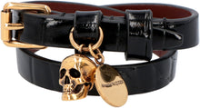 Carica l'immagine nel visualizzatore di Gallery, Bracciale in pelle con pendente logato e teschio
