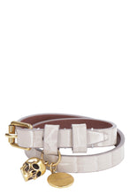 Carica l'immagine nel visualizzatore di Gallery, Bracciale Skull in pelle con targhetta logata

